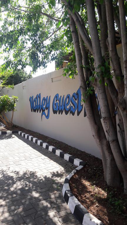 Valley Guest House Pretoria-Noord Exterior foto